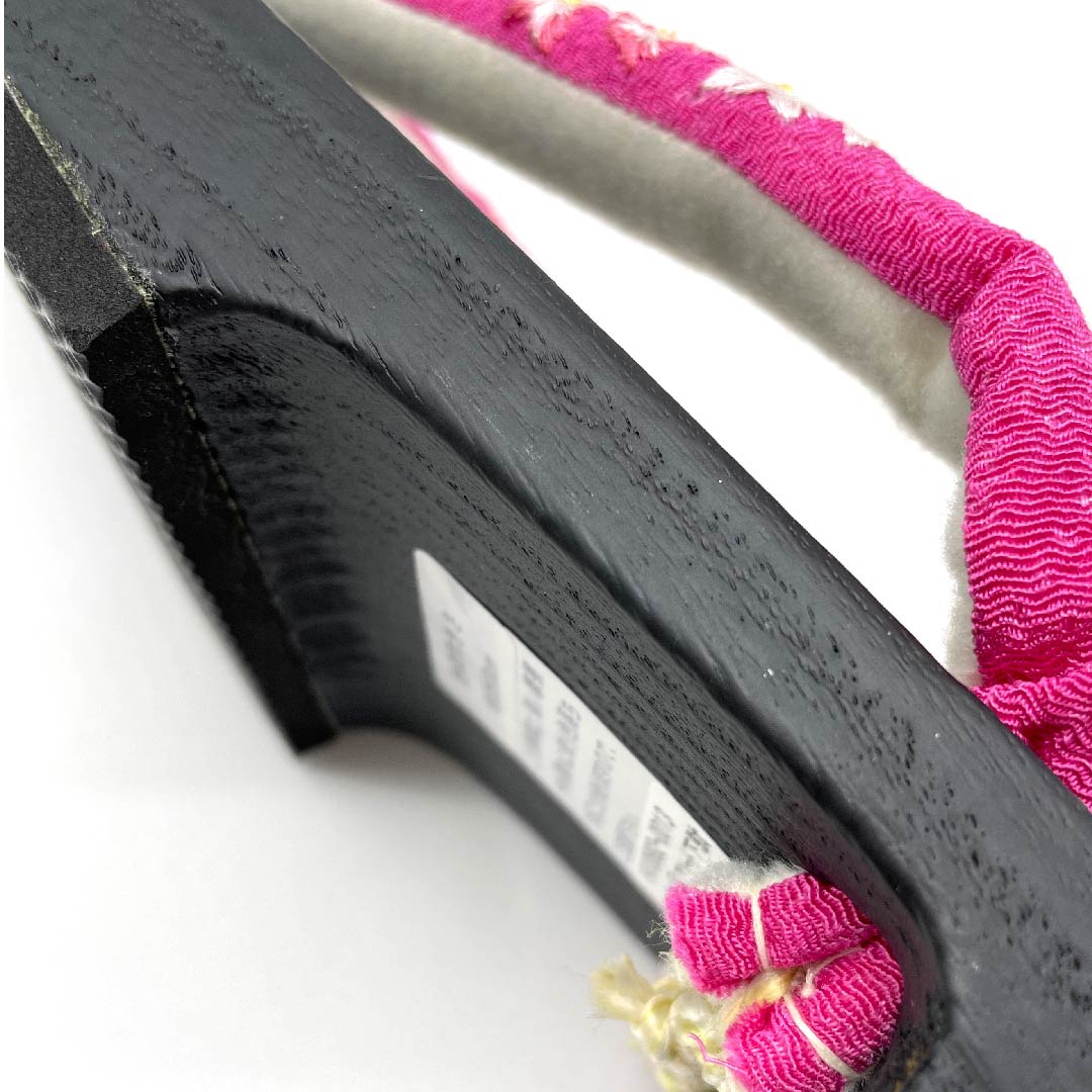 (Brand new, unused) Geta clogs, crepe, embroidered, floral pattern, size L, black, NEW rank, 11220009210