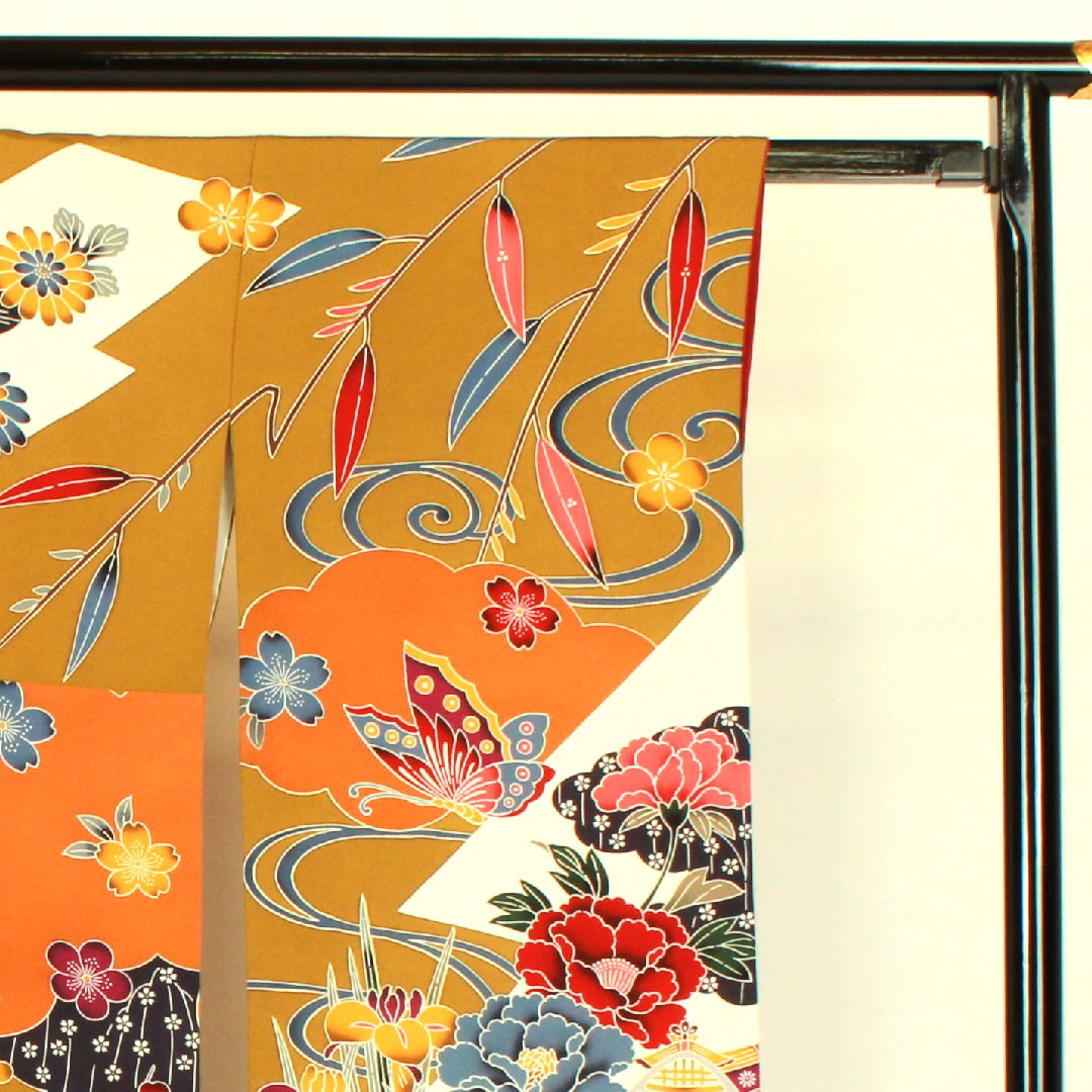 振袖+長襦袢セット 身丈169.5cm 裄丈68cm 袷  京紅型 蝶 菊  菖蒲  正絹 Aランク 黄系 1113000453523
