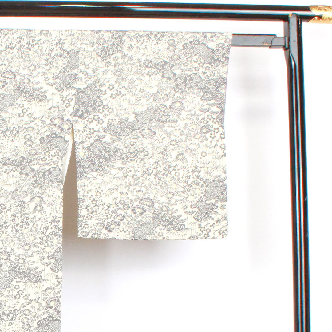 Komon, Length 164cm, Sleeve length 64.5cm, Lined, Neri-iro, Stencil-dyed, Auspicious pattern, Pure silk, A rank, Cream color, 1115002433415