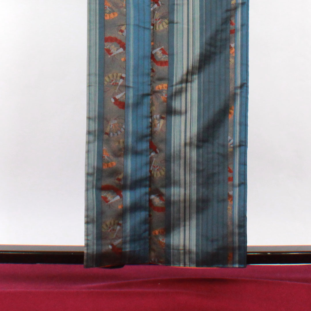 Oshima Tsumugi Length 155cm Sleeve length 69.5cm Navy blue, indigo iron, striped pattern, pure silk, A rank, lined, blue 1116001693317