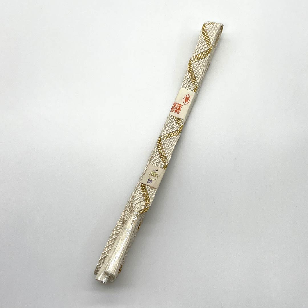 (Like new) Pure silk obijime and obiage set, milky white, made by Watakei, with a three-fingered seal. For formal wear, suitable for formal kimono. Length: approximately 164cm, width: approximately 1.7cm. Product code: 1141000281311