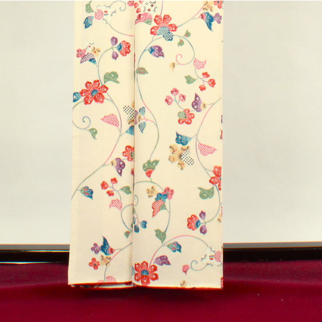 小紋 身丈161cm 裄丈64cm 袷  練色 草花模様  正絹 Aランク クリーム系 1115003123415