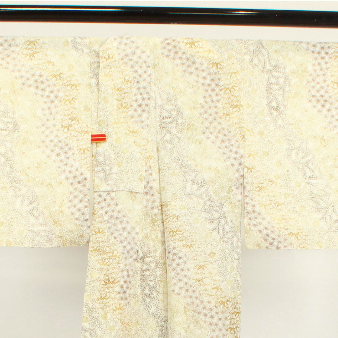 夏物 正絹 小紋 身丈161.5cm 裄丈61.5cm 乳白色（にゅうはくしょく） 菊 麻の葉 竹 絽 Aランク クリーム系 1132001333415