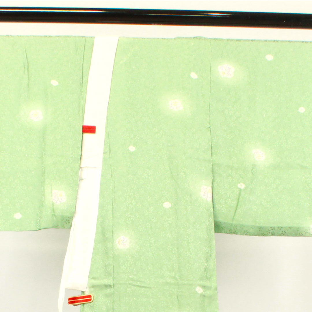 Nagajuban (long undergarment) made of pure silk, length 128cm, sleeve length 66cm, single layer, light green, chrysanthemum, A rank, green 1129000483219