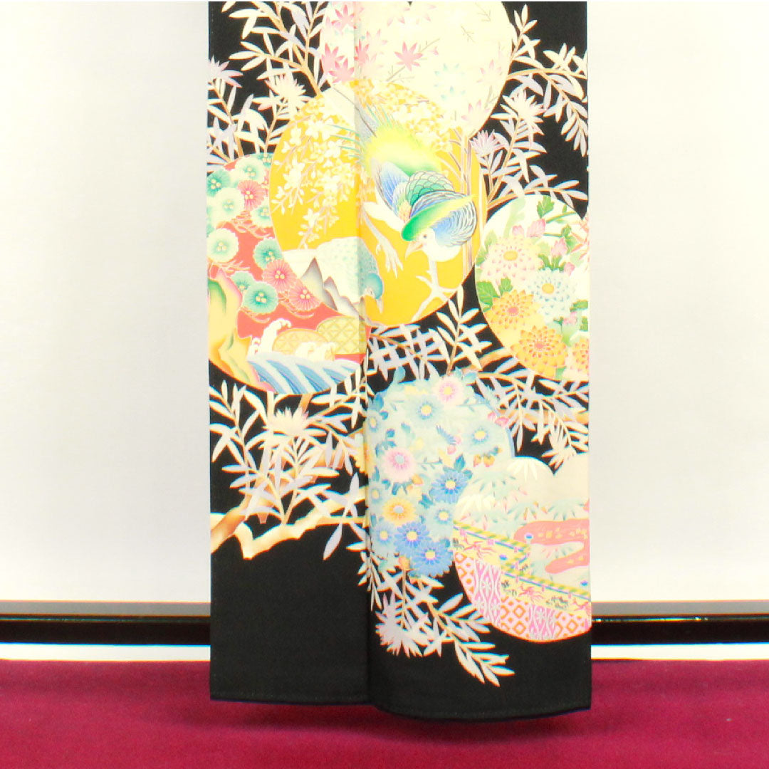 Black formal kimono, length 162cm, sleeve length 64cm, lined, by an artist, auspicious motif, quince, pure silk, A rank, five crests, black, 1111000533410