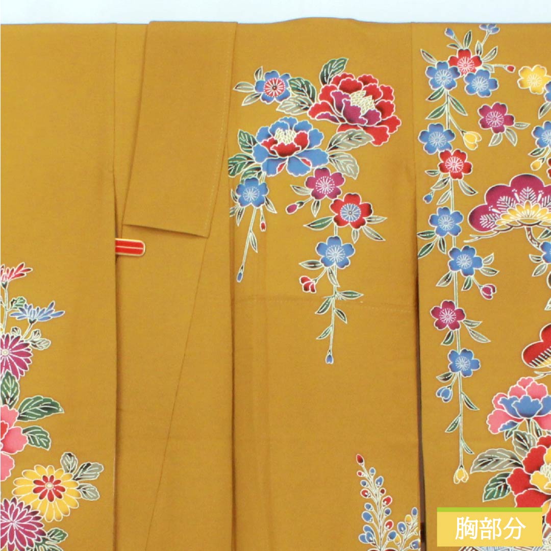 Furisode (long-sleeved kimono) made of pure silk, S-rank, length 166cm, sleeve length 67cm, lined, magnolia-colored, Kyoto Bingata (Kyoto Bingata) pattern with auspicious motifs of pine, iris, and orange tones, product number 1113002302526
