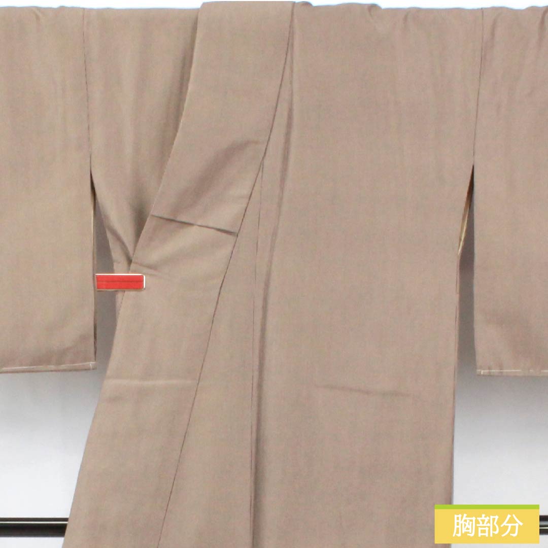 小紋 ポリエステル 身丈169cm 裄丈69.5cm 袷 落栗色（おちぐりいろ） 縦縞 未使用品 しつけ糸付き 洗える着物 Sランク 茶系 1115006002514