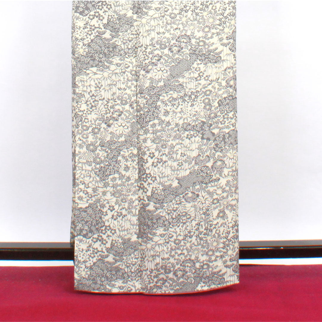 Komon, Length 164cm, Sleeve length 64.5cm, Lined, Neri-iro, Stencil-dyed, Auspicious pattern, Pure silk, A rank, Cream color, 1115002433415