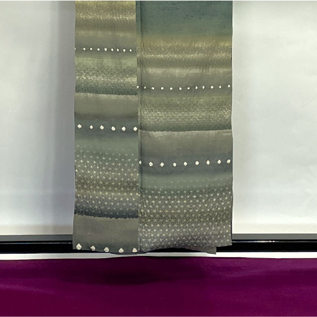 Homongi (formal kimono) Length 156cm Sleeve length 64cm Chigusa gray Tsumugi fabric Shibori Pure silk S rank Green 1112001992319