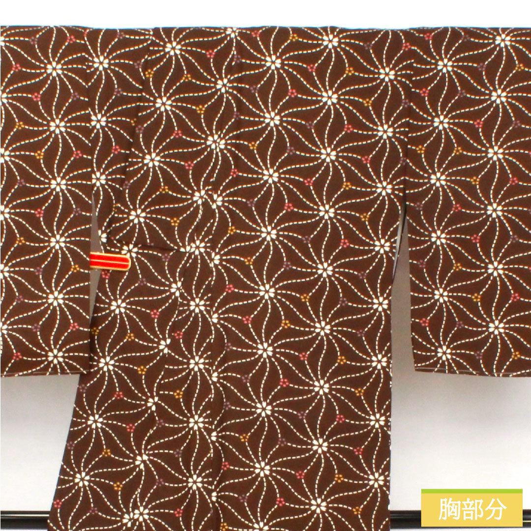 Komon (small pattern) polyester kimono, S rank, length 165cm, sleeve length 64.5cm, lined, earth-black (tsuchiguroiro) color, washable, cherry blossom petal pattern, basting thread included, unused, brown, 1115007642514