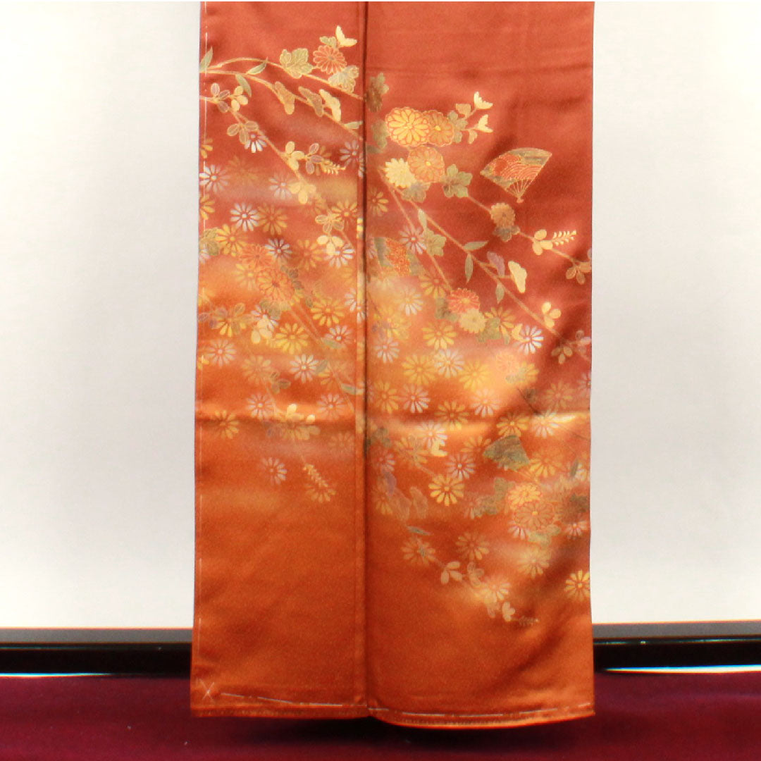 Homongi (formal kimono) Length 161cm Sleeve length 63cm Brown color Gold leaf finish Chrysanthemum Pure silk S rank Brown 1112001532414