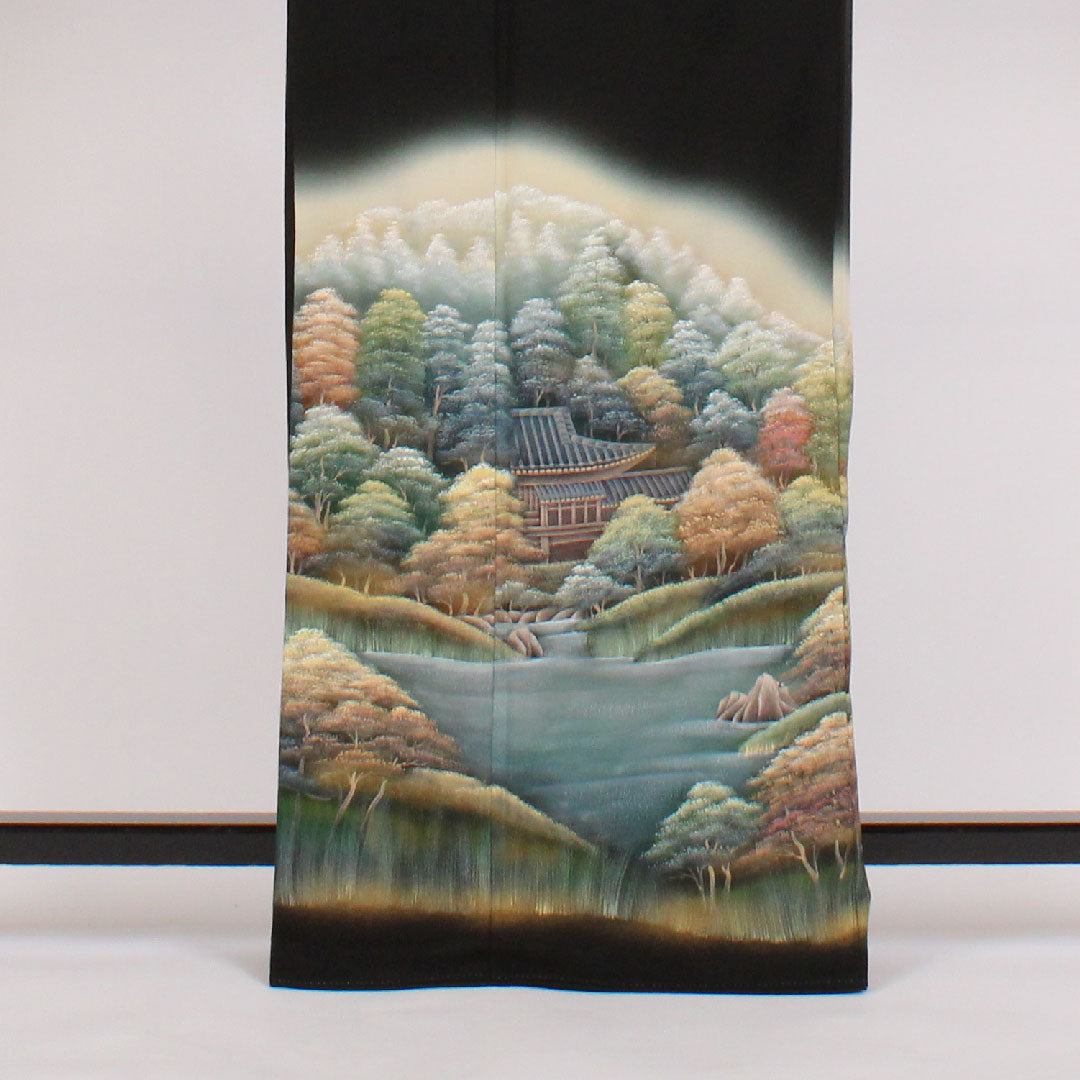 Black formal kimono, length 167cm, sleeve length 68cm, lined, landscape painting, artist's work, pure silk, A rank, five crests, black, 1111000083510