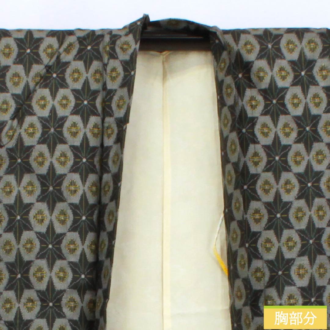 Haori (Japanese traditional kimono jacket) made of pure silk, grade A, length 80.5cm, sleeve length 64cm, rusty iron color (sabi-tui-ro), by Murayama Oshima, geometric pattern, lined, green, with haori cord, product number 1117001373919