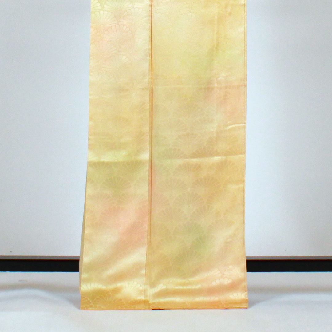色無地 菊 ぼかし 身丈167.5cm 裄丈66.5cm 袷  正絹 Sランク 黄系 1114000352523