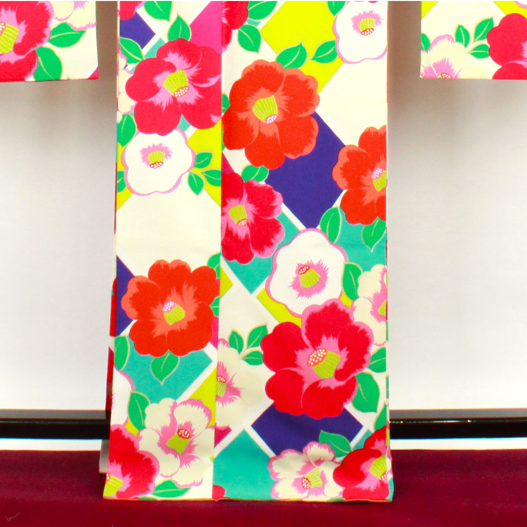 Long-sleeved kimono, length 174.5cm, sleeve length 69.5cm, lined, washable, camellia, poly, S rank, gradation, 1113001422699