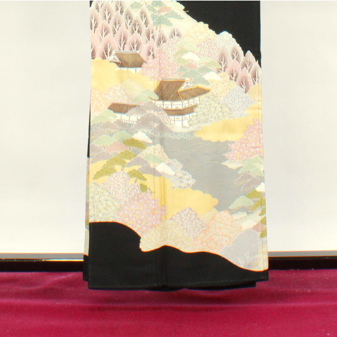 Black Tomesode, Length 158cm, Sleeve Length 63.5cm, Awase, Kyoto Yuzen, Landscape Pattern, Circle with Different Arrows, Pure Silk, A Rank, Five Crests, Black, 1111000833310