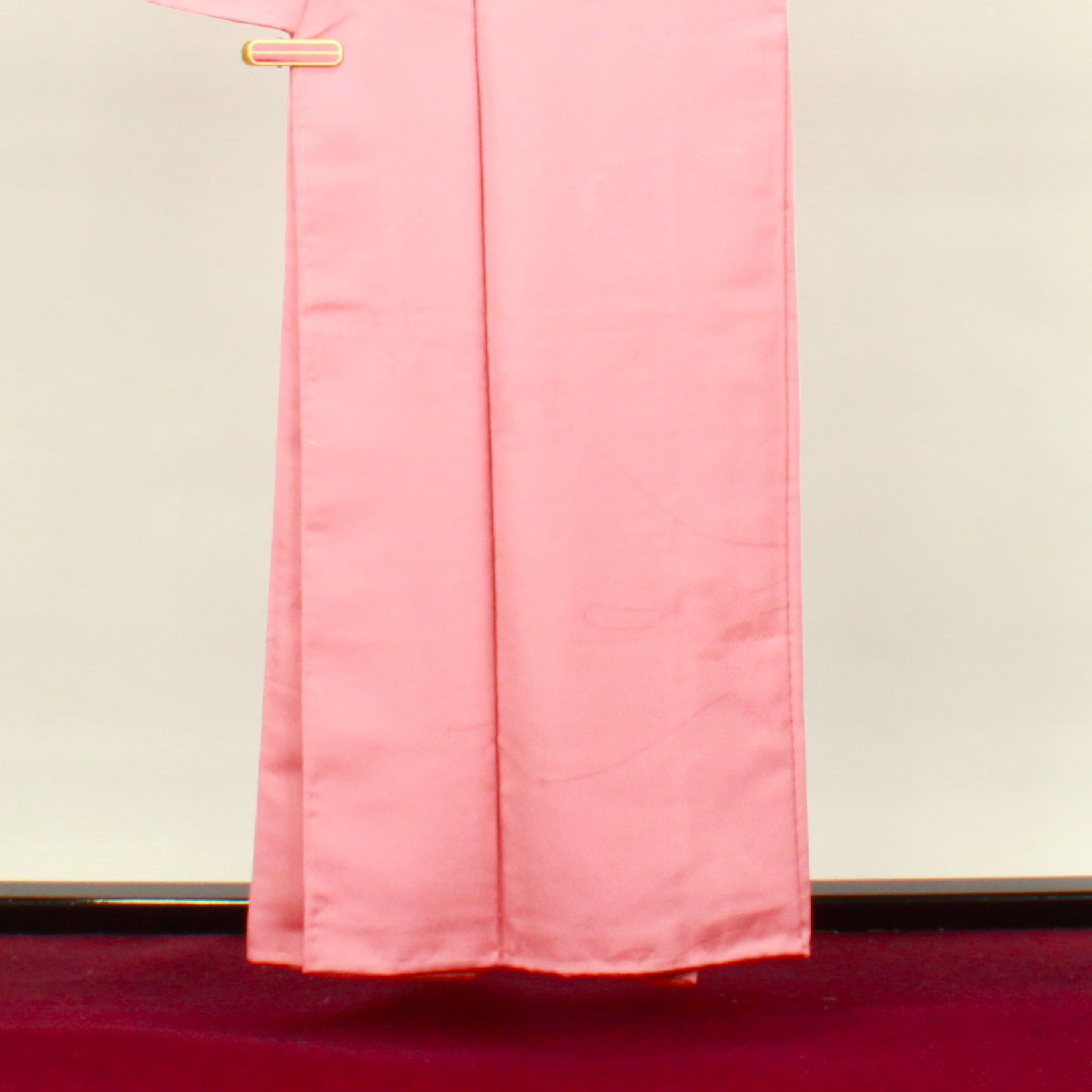 色無地 ポリエステル 長春色 洗える着物  身丈158cm 裄丈65cm 袷  Sランク ピンク系 1114000802313