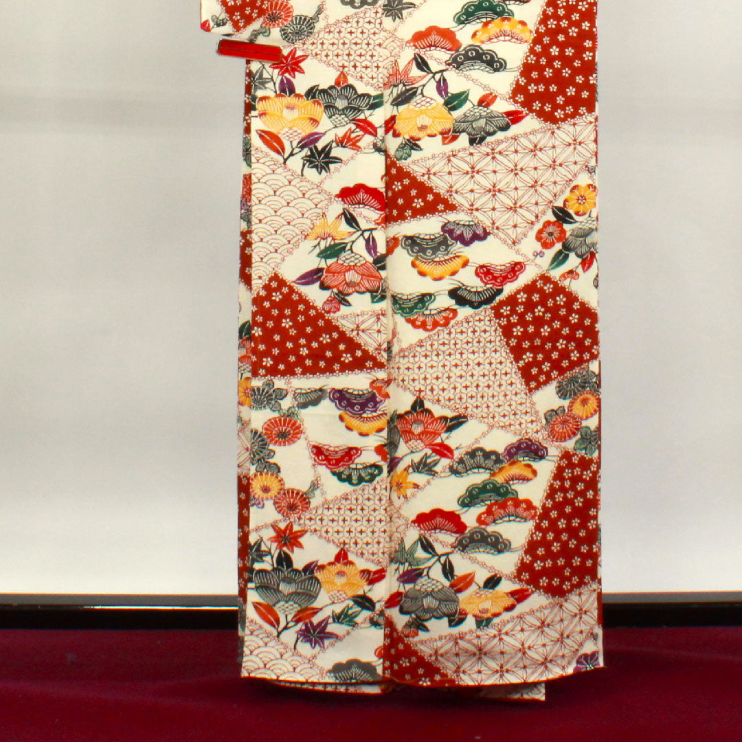 Komon (small pattern) silk, S rank, length 160.5cm, sleeve length 65.5cm, lined, Kyoto Bingata pattern, auspicious motif, basting thread included, unused, white, 1115007252411