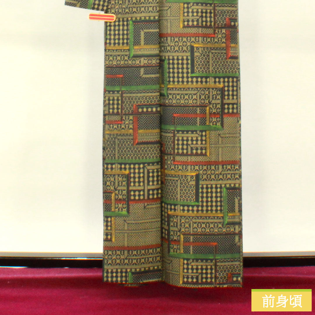 紬 正絹 身丈161.5cm 裄丈62cm 幾何学模様 Sランク 袷 黒系 1116003552410