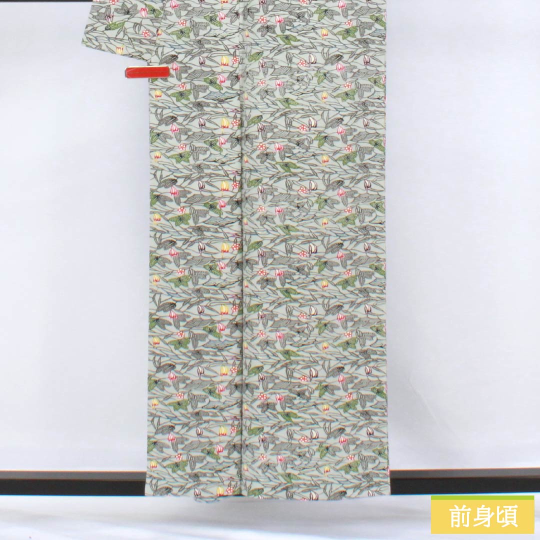 小紋 正絹 身丈156cm 裄丈63cm 袷 魚肚白色（ぎょとはくいろ） 琉球紅型 草花模様 Sランク グレー系 1115006132322