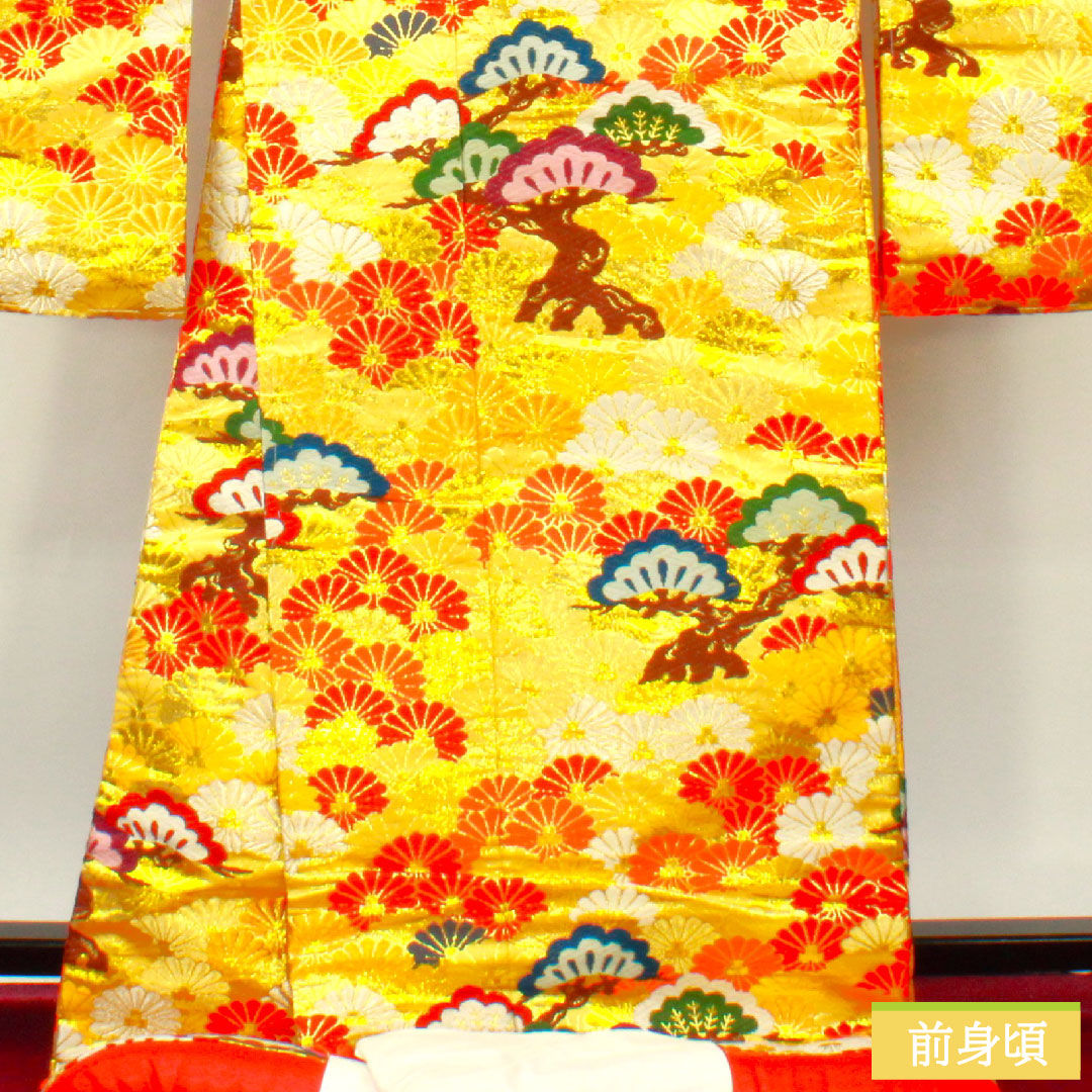 Colored uchikake, pure silk, length 190cm, sleeve length 66cm, Karaori, pine and chrysanthemum, with basting thread, unused, S rank, lined, gold, 1110000852921