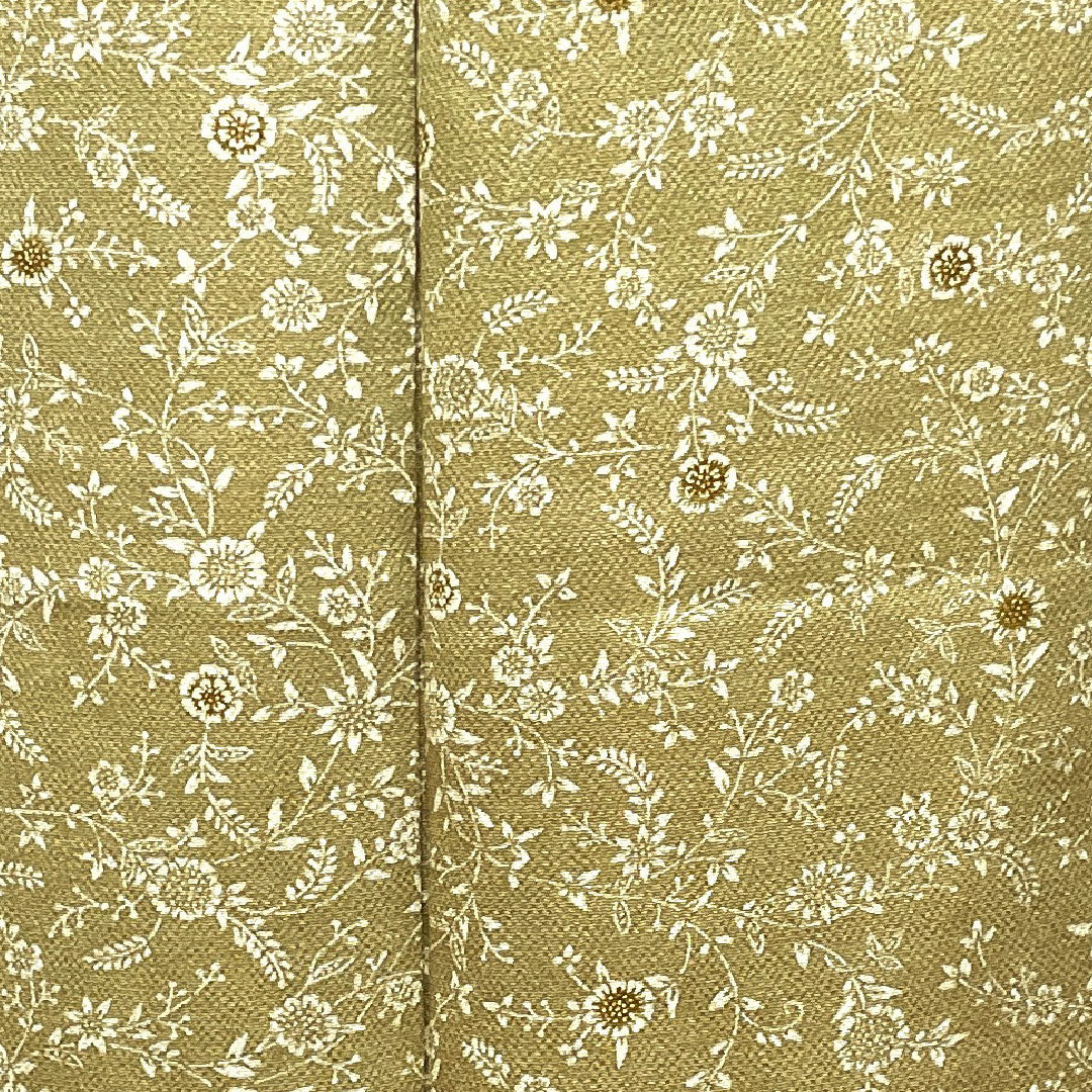 Komon Length 153.5cm Sleeve length 64cm Awase Iridescent Stencil dyeing Floral pattern Pure silk S rank Cream 1115002912215