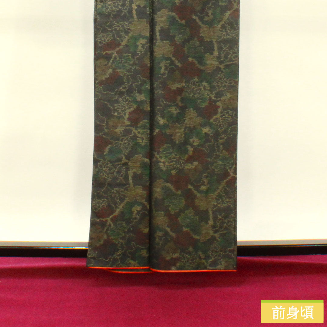 紬 正絹 身丈160cm 裄丈65.5cm 大島紬 緯総絣 葉っぱ模様 Sランク 袷 黒系 1116003352410
