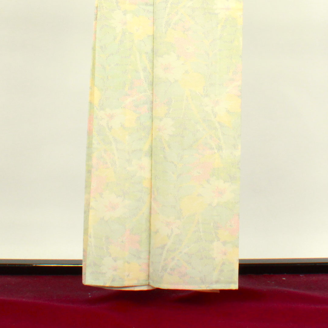 夏物 正絹 紬 身丈159cm 裄丈64cm 乳白色（にゅうはくしょく） 抽象花 しつけ糸付き 紗 Aランク クリーム系 1132000553315