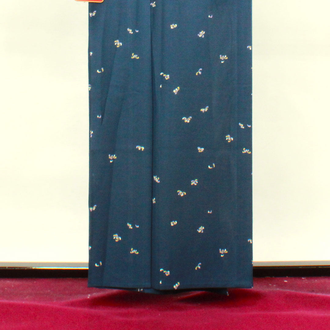 夏物 正絹 小紋 身丈160cm 裄丈67cm 濃紺色（のうこんいろ） 菊の花びら 絽 Aランク 紺系 1132000523418