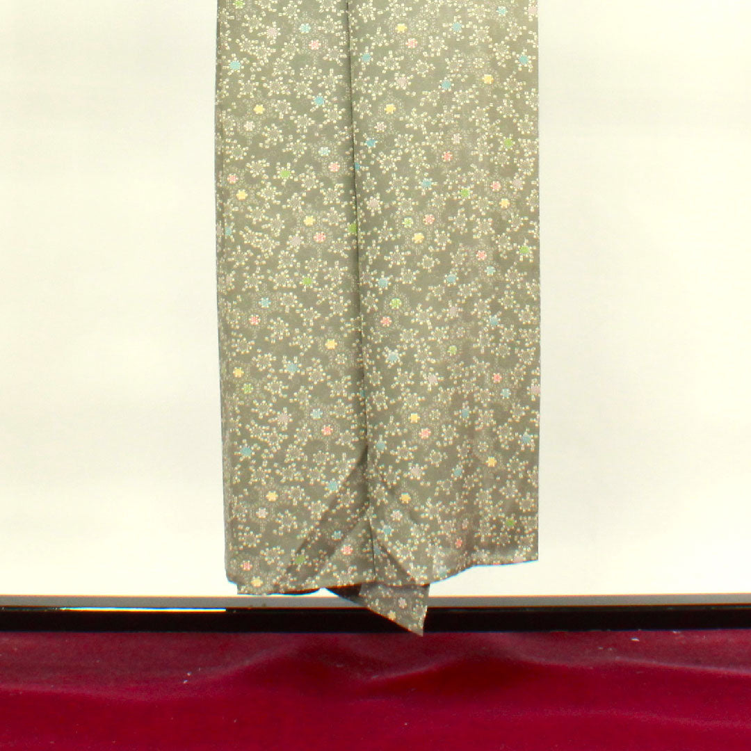 夏物 正絹 小紋 身丈149cm 裄丈63.5cm 柳鼠色（やなぎねずいろ） 菊 亀甲 絽 Sランク グレー系 1132000732122