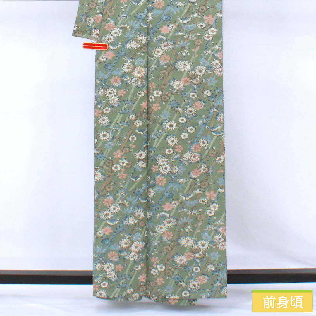 小紋 ポリエステル Sランク 身丈160cm 裄丈62cm 単衣 灰緑色（はいみどりいろ） 型染 松竹梅 小花 洗える着物 緑系 1115007792419
