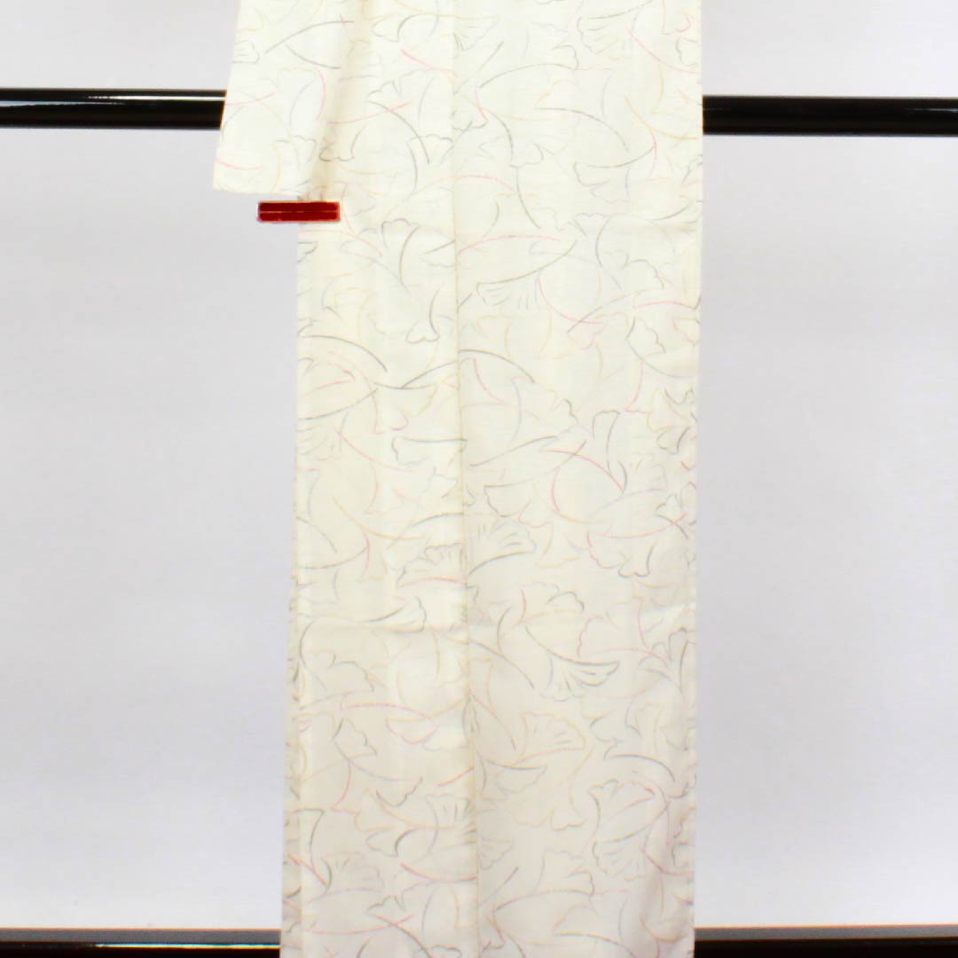 夏物 ポリエステル 小紋 身丈163.5cm 裄丈63.5cm 胡粉色（ごふんいろ） いちょうの葉 絽 Bランク 白系 1132000334411