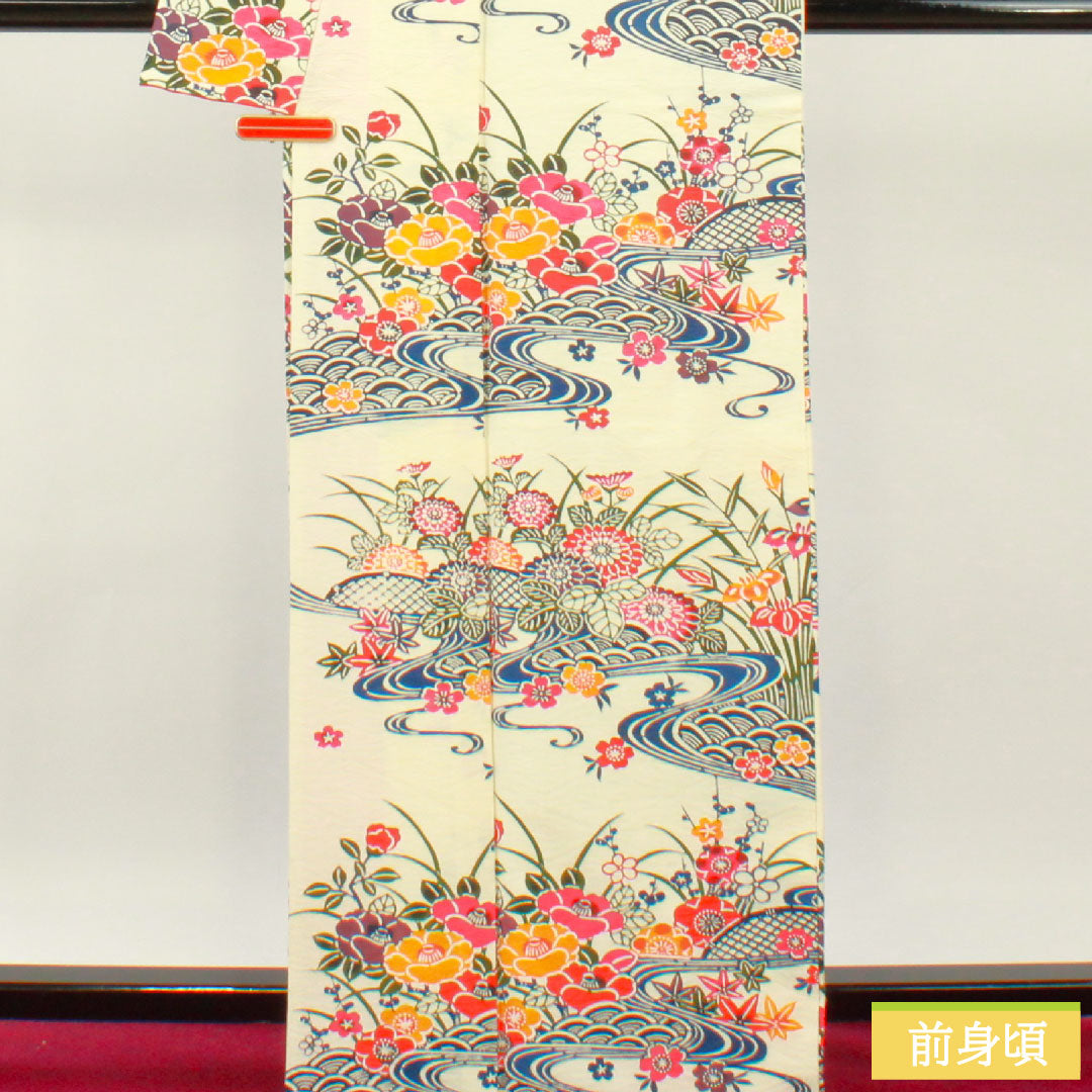 Komon, pure silk, length 166.5cm, sleeve length 65.5cm, lined, milky white, Kyoto Bingata, auspicious motif, S rank, white, 1115004412511