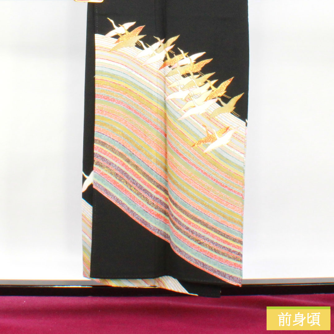 Black formal kimono, pure silk, length 152.5cm, sleeve length 63cm, lined, Kyoto Yuzen, crane, artist's work, hidden plaid, five crests, bellflower, S rank, black, 1111001392210