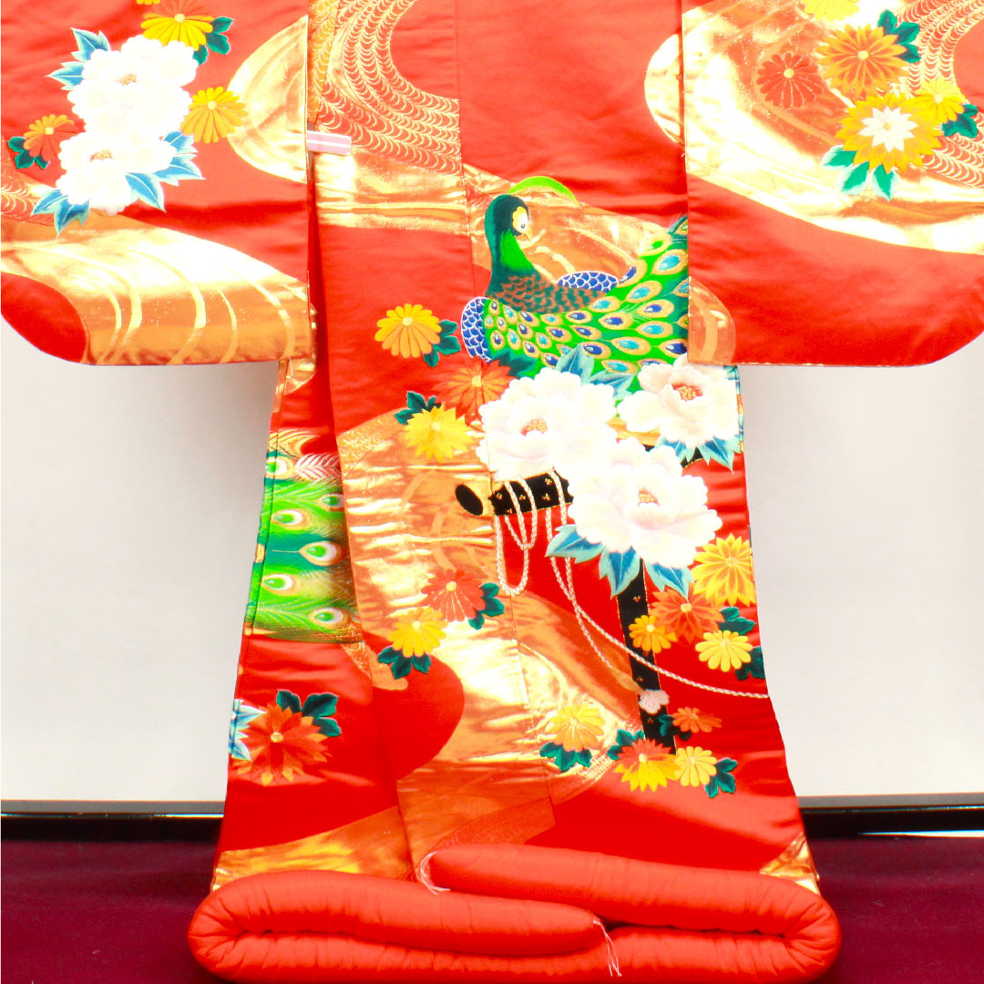 色打掛 身丈194cm  銀朱色 刺繡 孔雀 花車 正絹 Sランク 袷 朱系 1110000252916