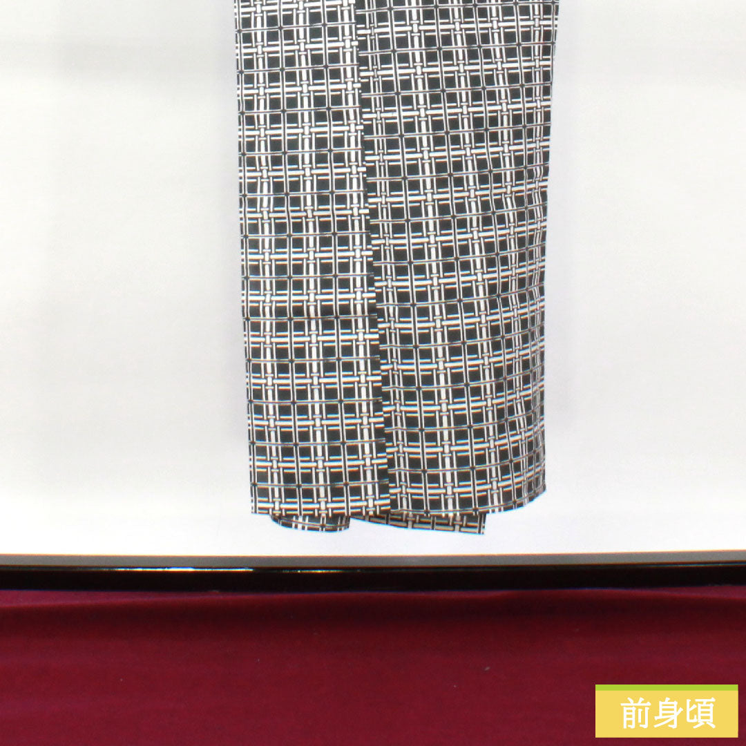 Men's Cotton Kimono (Yukata) - Length: 148cm, Sleeve-to-Sleeve: 71cm, S Rank, Unlined, Gray/Ink Color, Plaid Pattern, 1118005102422