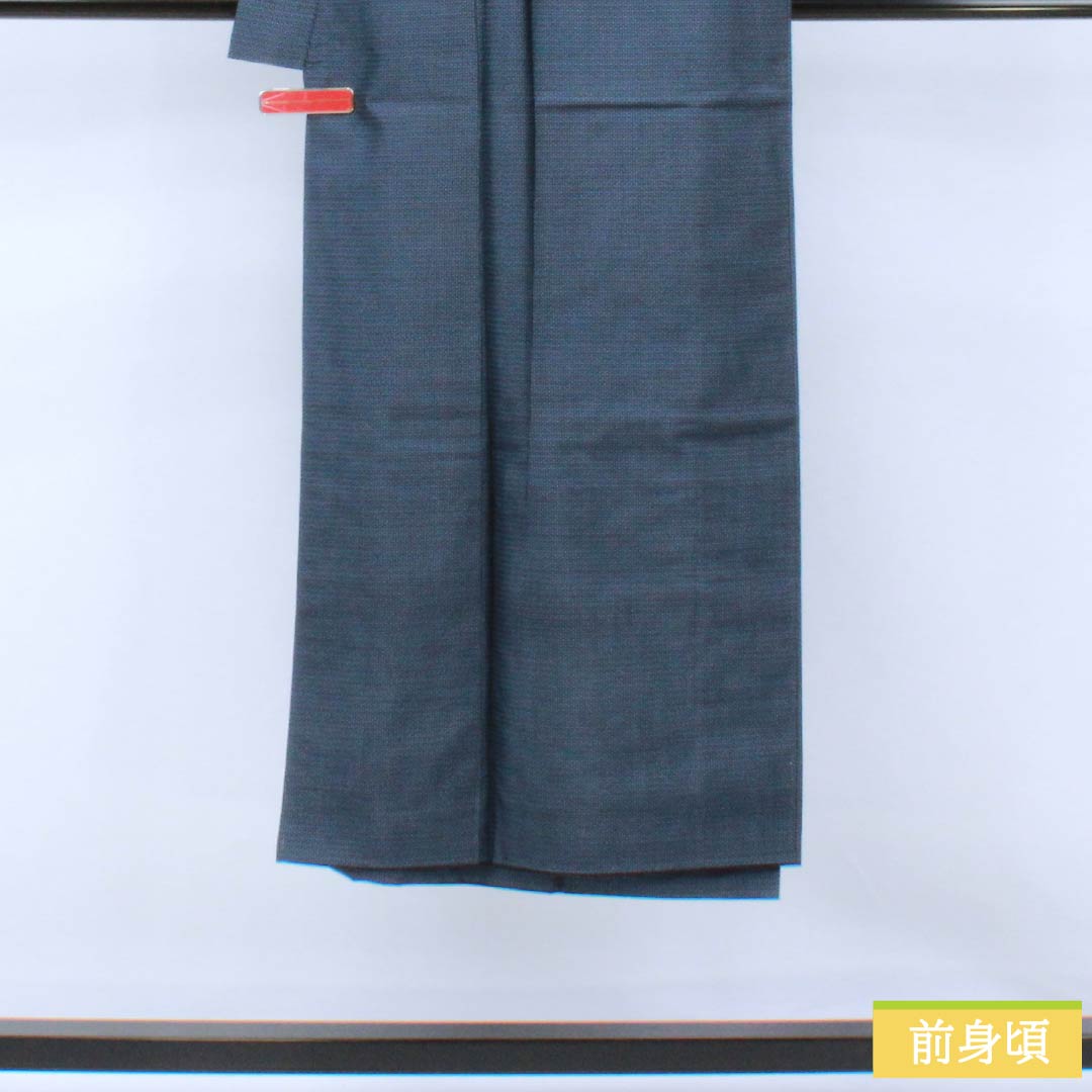 男物 正絹 Sランク 身丈139cm 裄丈68cm 相済茶色（あいすみちゃいろ） 大島紬 100亀甲 アンサンブル 袷 紺系 1119001522318