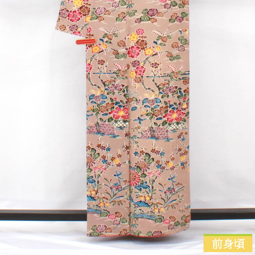小紋 正絹 身丈160cm 裄丈64cm 袷 嵯峨鼠色（さがねずいろ） 琉球紅型調 草花模様 Sランク ベージュ系 1115005662425