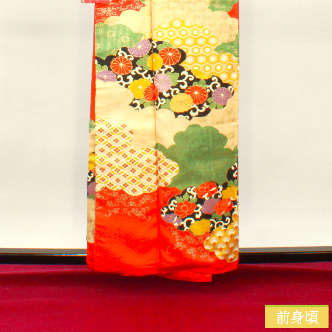Homongi, pure silk, lined, length 160cm, sleeve length 63cm, scarlet, Kyoto Yuzen, embroidery, auspicious motif, one crest (sewn crest), Gosankiri, S rank, vermilion, 1112003752416