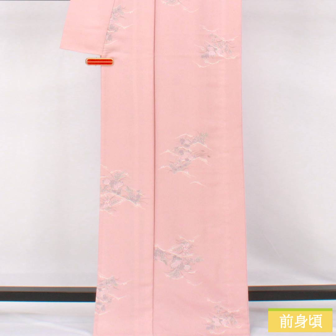 小紋 ポリエステル Sランク 身丈167.5cm 裄丈67cm 単衣 曙色（あけぼのいろ） 型染 遠山 草花 洗える着物 ピンク系 1115007872513