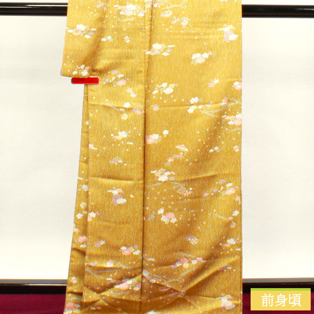 Small pattern, polyester, length 170cm, sleeve length 66.5cm, lined, ochre, washable kimono, treasures, pine, bamboo and plum, with basting thread, unused, S rank, yellow, 1115003592623