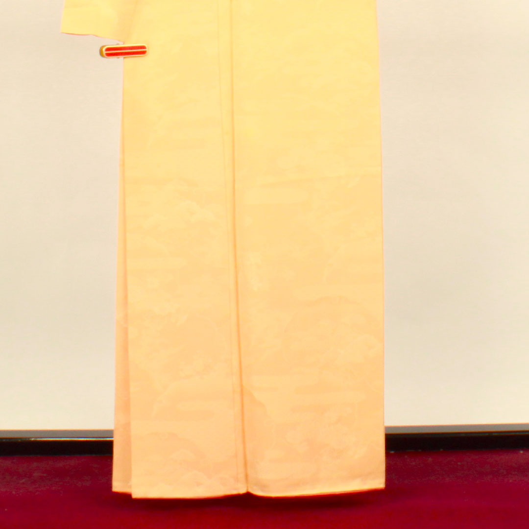 色無地 正絹 肌色 吉祥文様 五三桐  身丈161.5cm 裄丈66cm 袷  Aランク 橙系 1114000903426