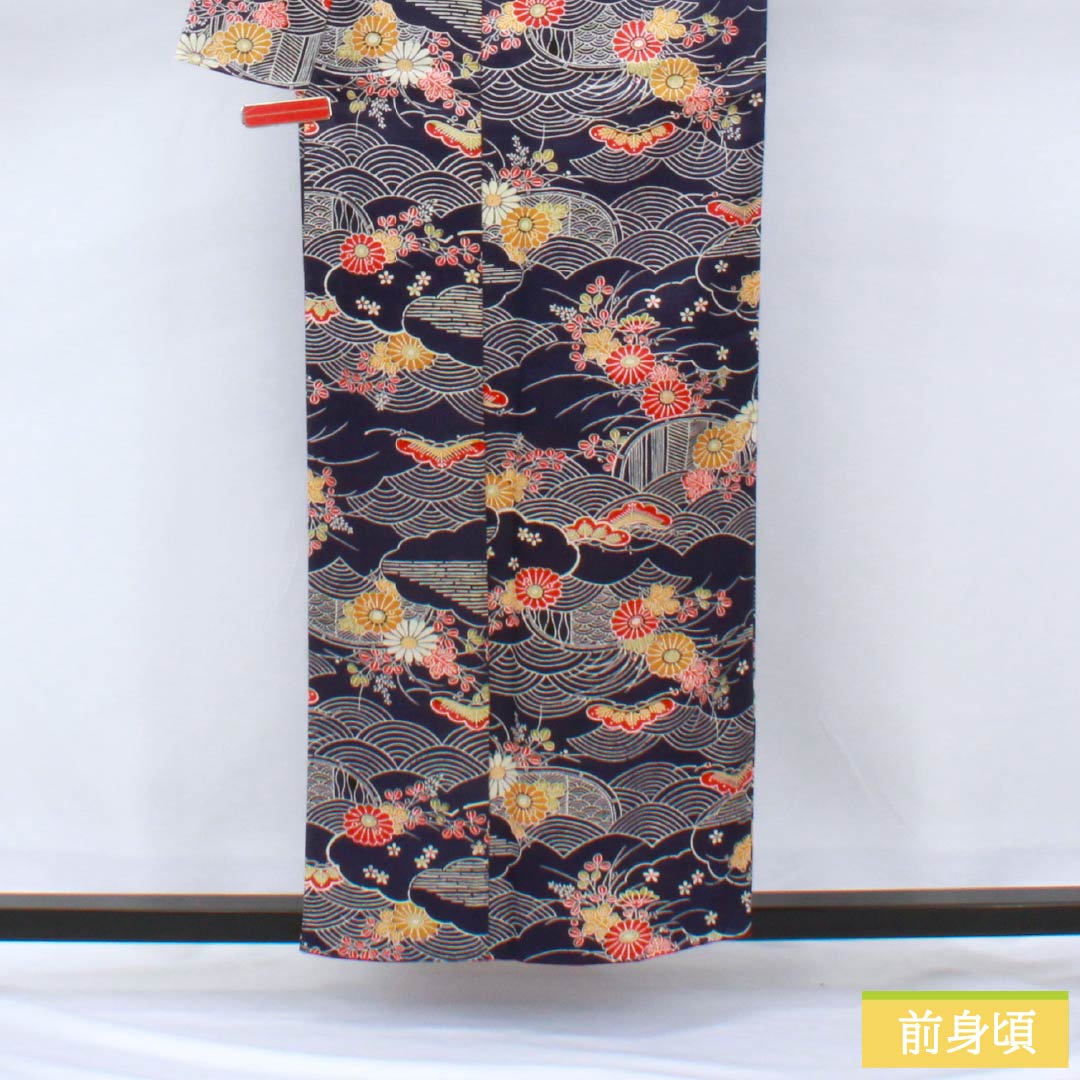 Komon (small pattern) kimono, pure silk, length 157cm, sleeve length 63cm, lined, stencil-dyed, Seigaiha (wave) pattern, pine and flower pattern, S rank, navy blue, 1115005902318