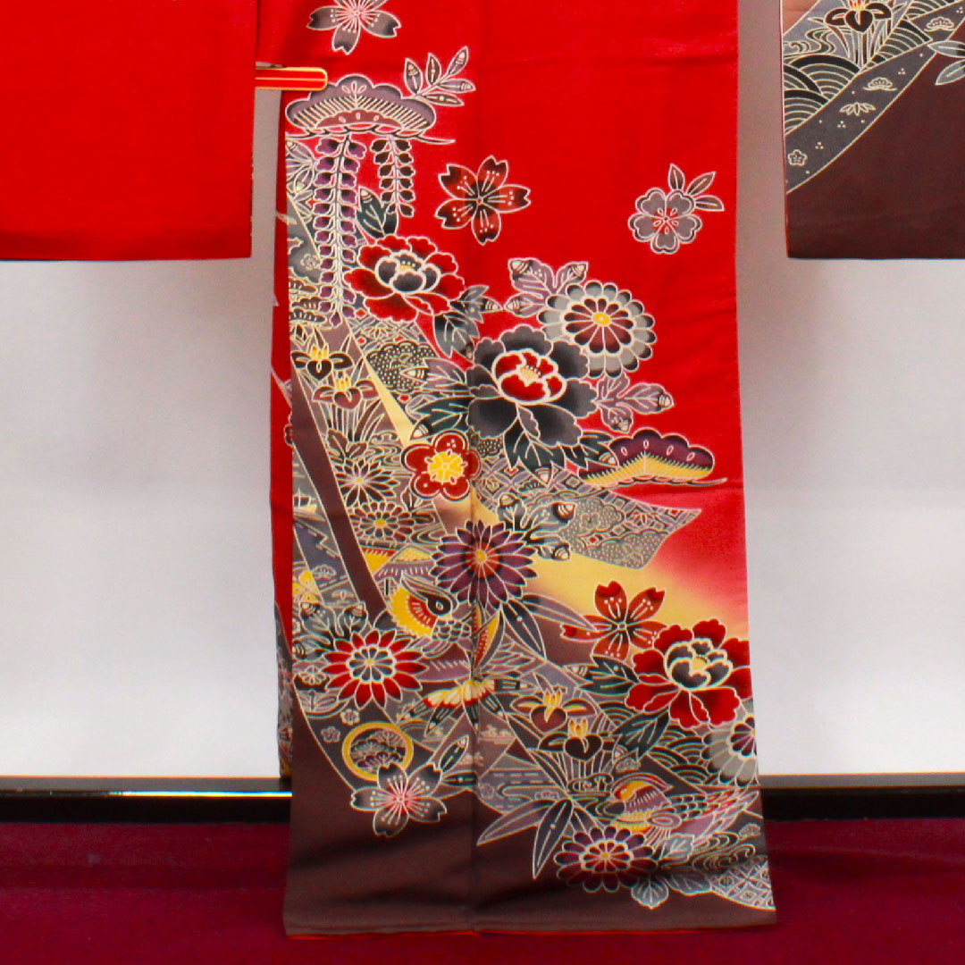 振袖 身丈167cm 裄丈68cm 袷  真紅色 京紅型 吉祥文様 スコッチガード加工  正絹 Sランク 赤系 1113001692512