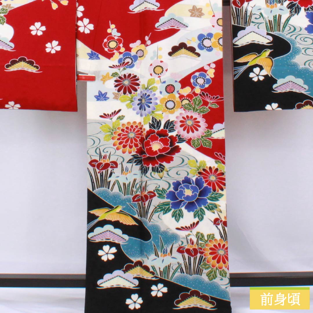 Furisode (long-sleeved kimono) made of pure silk, S rank, length 166.5cm, sleeve length 65.5cm, crimson (shinkuiro) color, featuring auspicious motifs of peonies, chrysanthemums, plum blossoms, and cherry blossoms in red tones. Product code: 1113002212512