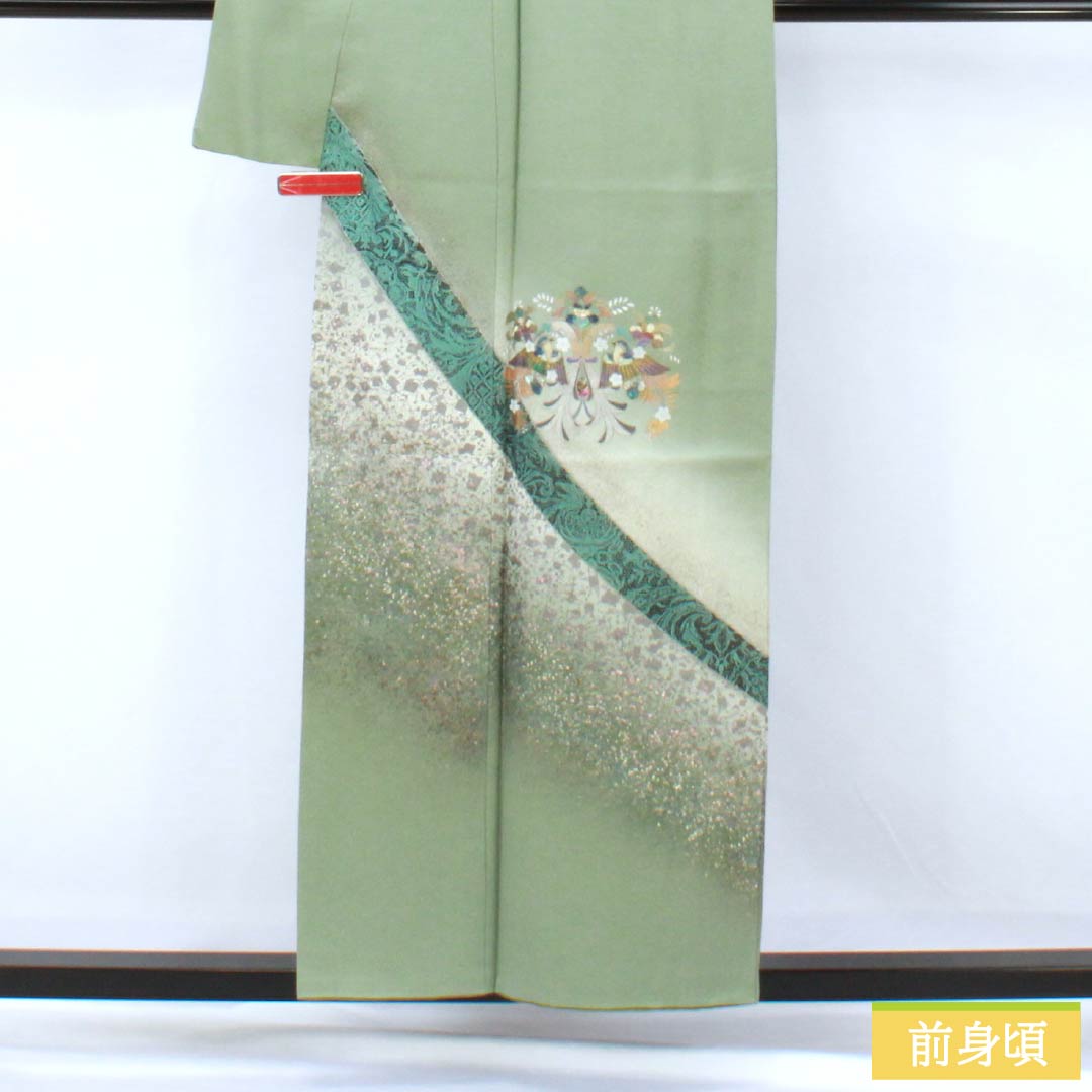 Visiting Kimono, Pure Silk, Grade A, Lined, Length 155cm, Sleeve Length 58.5cm, Back Leaf Color (Ura-iro), Mother-of-Pearl Inlay and Gold Finish, Auspicious Motifs, Tango Chirimen, Hatcho Mizu-yori, Green, Product Number: 1112007423319
