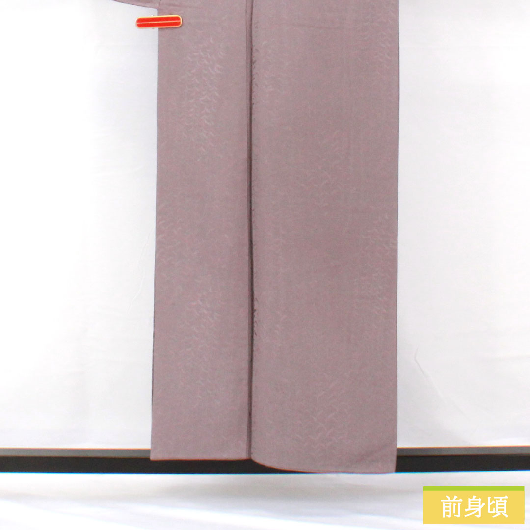 色無地 正絹 身丈155.5cm 裄丈63.5cm 鳩羽鼠色（はどばねずいろ） 一つ紋 違い鷹の羽 袷 Aランク 紫系 1114001753320