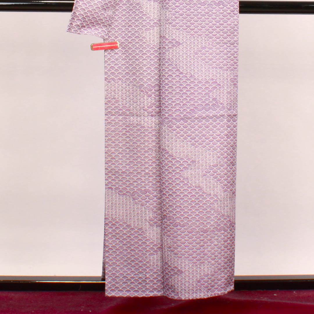 夏物 ポリエステル 小紋 身丈157cm 裄丈62.5cm 半色（はしたいろ） 青海波 絽 Sランク 紫系 1132000282320