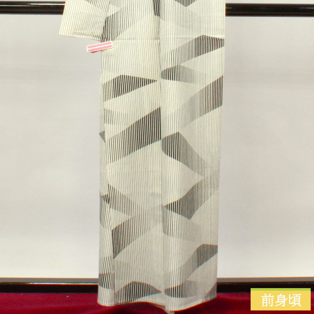 小紋 ポリエステル 身丈159cm 裄丈64cm 単衣  モノトーン 洗える着物 幾何学模様  Sランク 白系 1115003942311