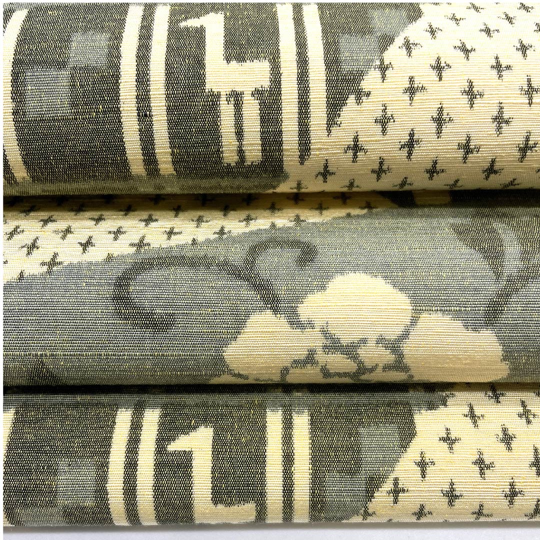 Nagoya obi, Koji color, Tsumugi fabric, Kiri-inlay style, Swallow, Flower, Animal pattern, Batik pattern, Obi length 355.5cm, Pure silk, S rank, Full length, Casual, Cream color, 1124004552315, Nagoya tailoring